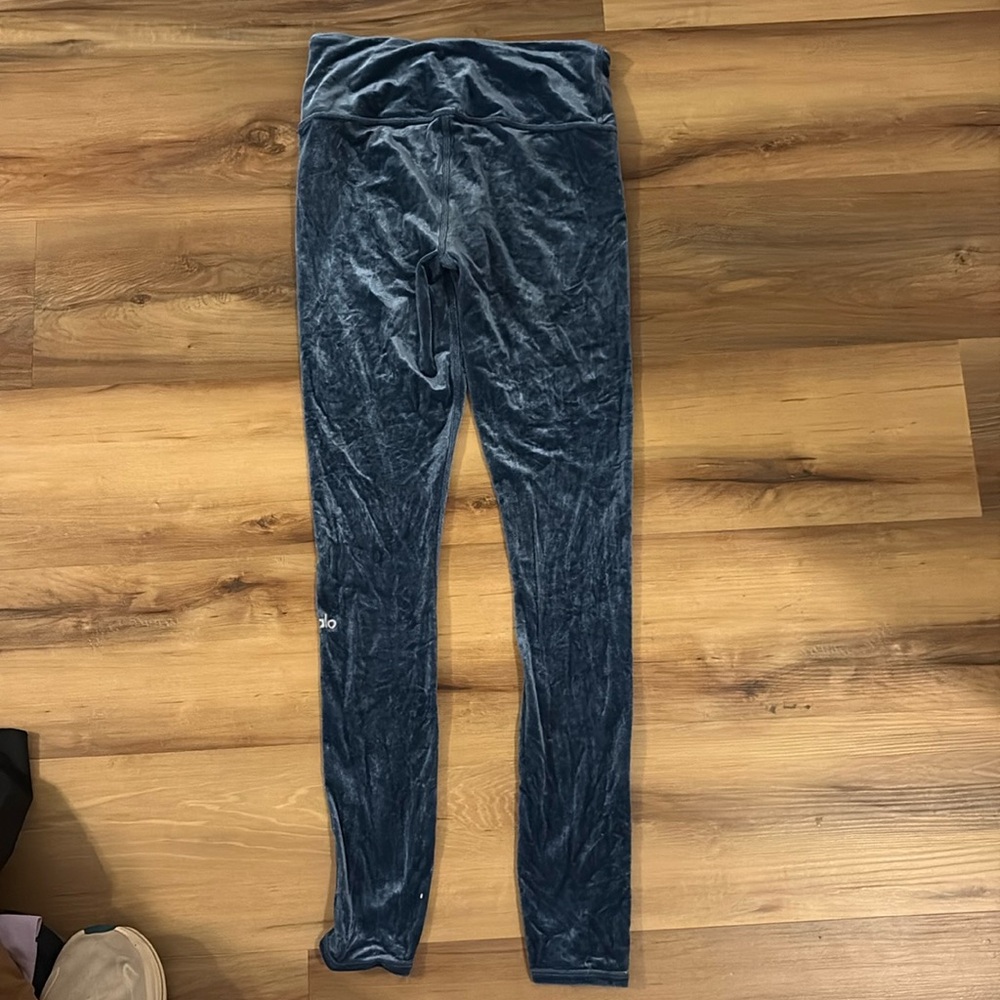 Alo medium velvet leggings